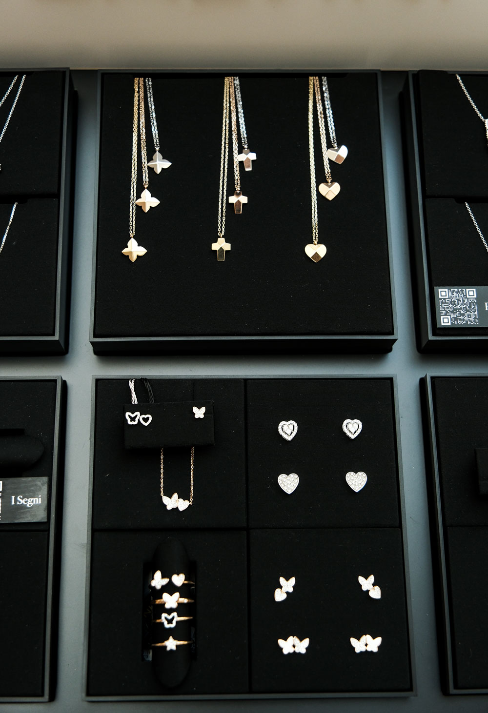 GIOIELLERIA DA RE - presso il Centro Commerciale OrioCenter - ad Orio al Serio